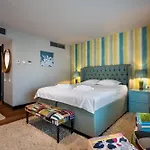 Alia * Bucureşti